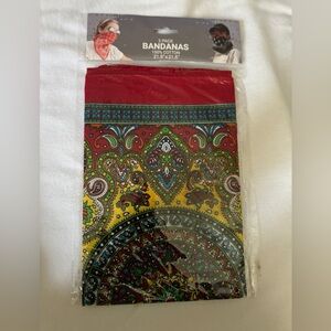 BRAND NEW 3PK of BANDANAS   ( Paisley)